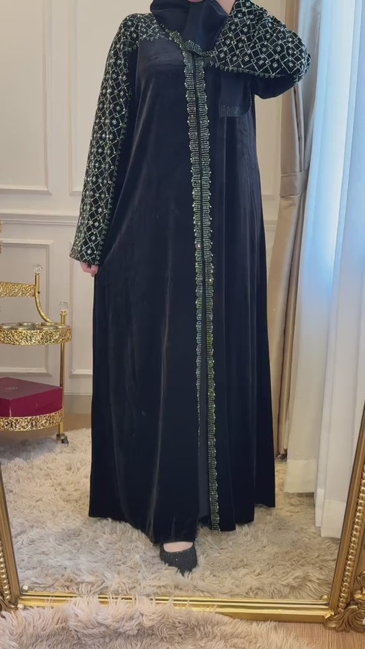 Dubai Abaya (Video)