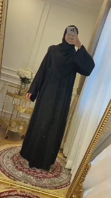 Dubai Abaya (Video)