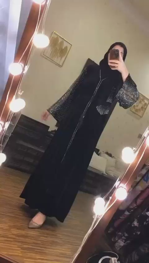 Dubai Abaya (Video)